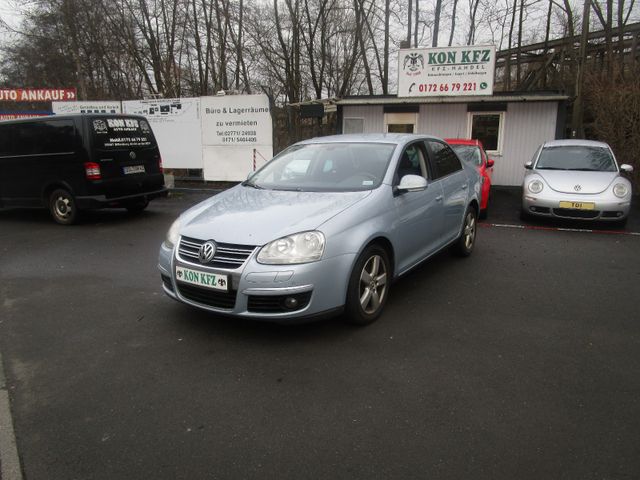 Volkswagen Jetta1.4 TSI United NAVI KLIMATR.PDC TÜV NEU SHZ