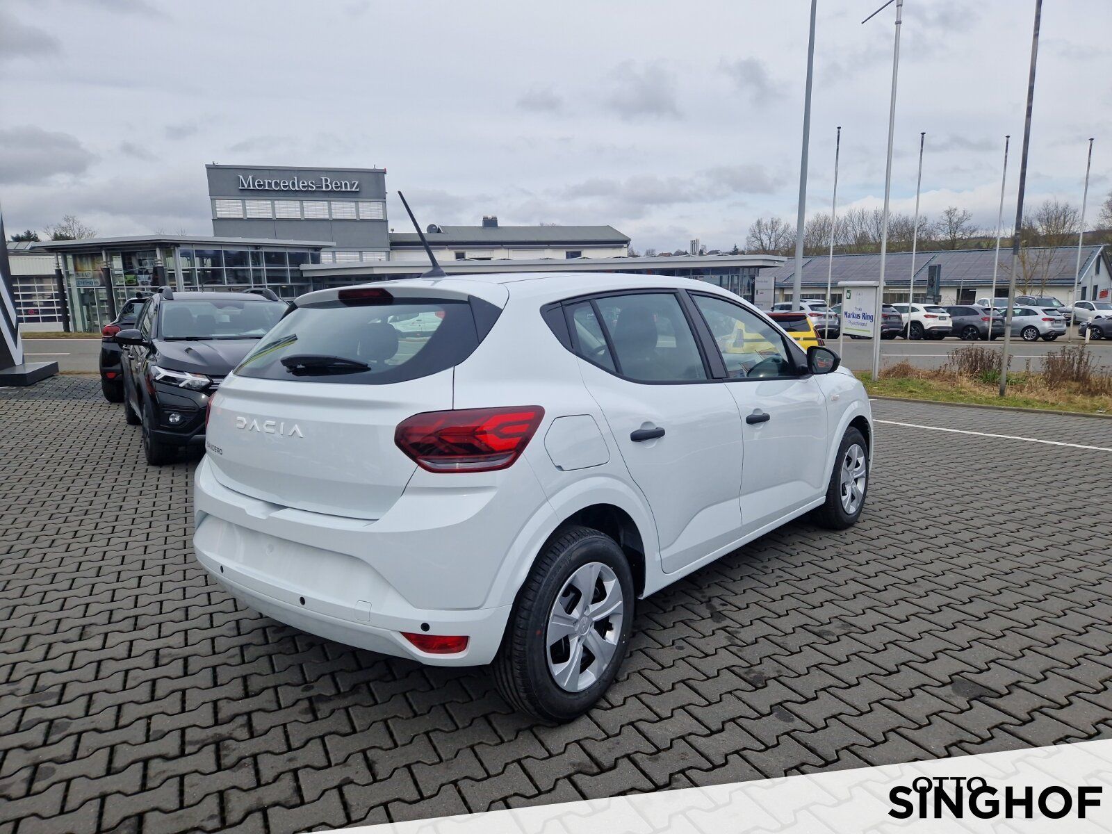 Fahrzeugabbildung Dacia Sandero Essential TCe 90