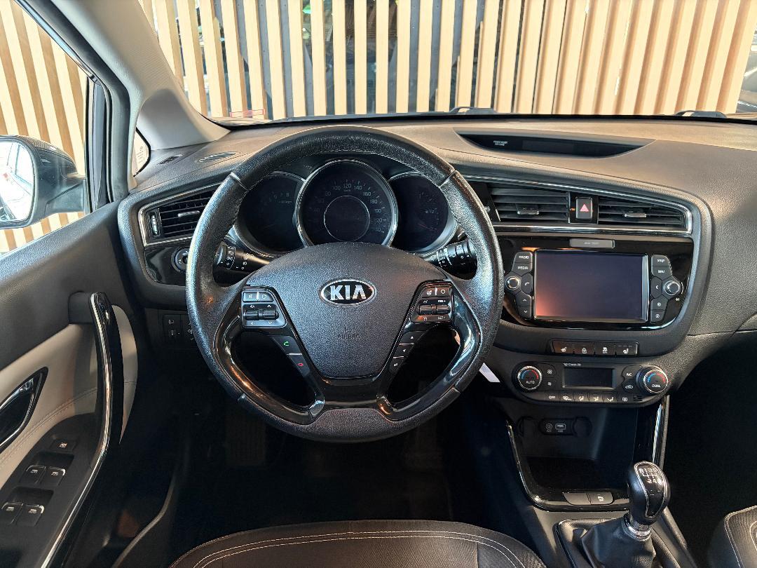 Kia cee'd SW Dream Team / Kamera / SHZ / Tempomat
