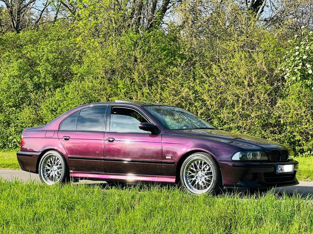 BMW E39 525i INDIVIDUAL / Mora Metallic