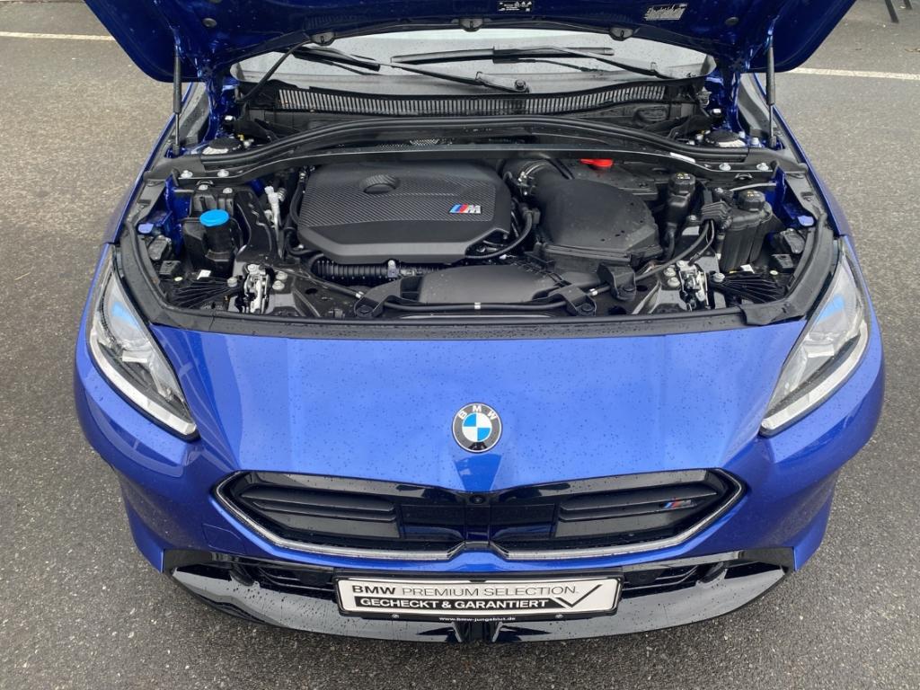 BMW M135 xDrive Panoramadach/IconicGlow/HeadUp/LiveC