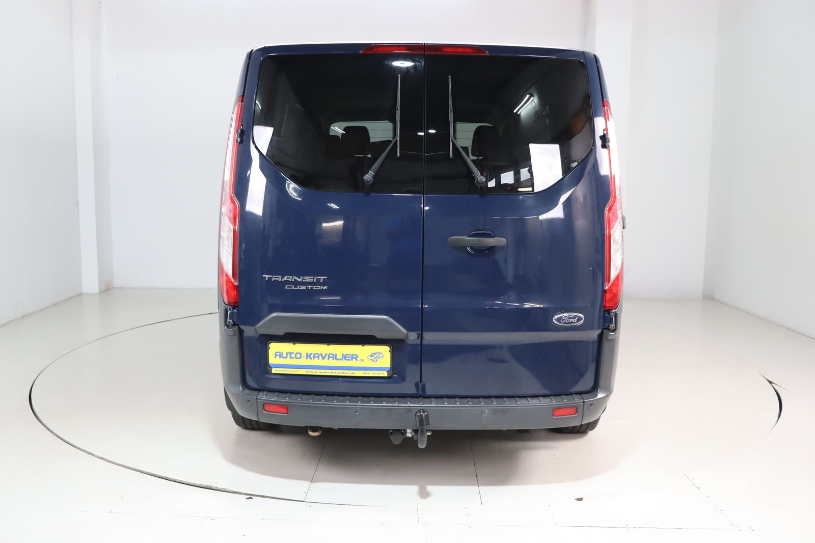 Fahrzeugabbildung Ford Transit Custom Kombi 310 L1 H1 Trend 2.0 EcoBlue