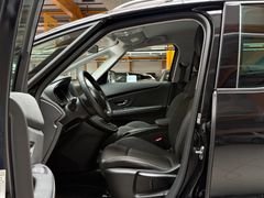 RENAULT Grand Scenic IV Business|Navi|Kamera|Keyless Go RENAULT Grand Scenic IV Business|Navi|Kamera|Keyless Go