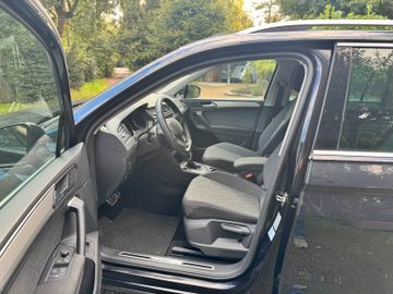 Volkswagen Tiguan - 9