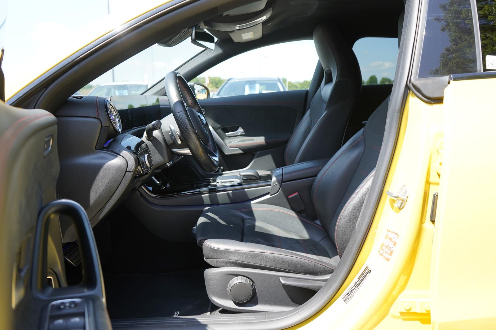 Mercedes-Benz CLA SB AMG Line LED Navi Alcantara Keyless, миниатюра 29