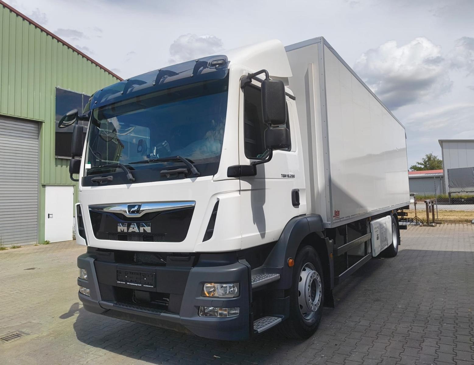 MAN TGM 18.290 Kühlkoffer+LBW 3Kammer Seitentüre (4)