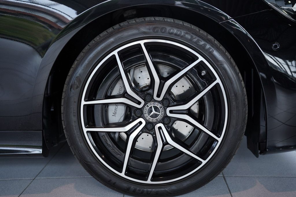 Mercedes Benz E 220