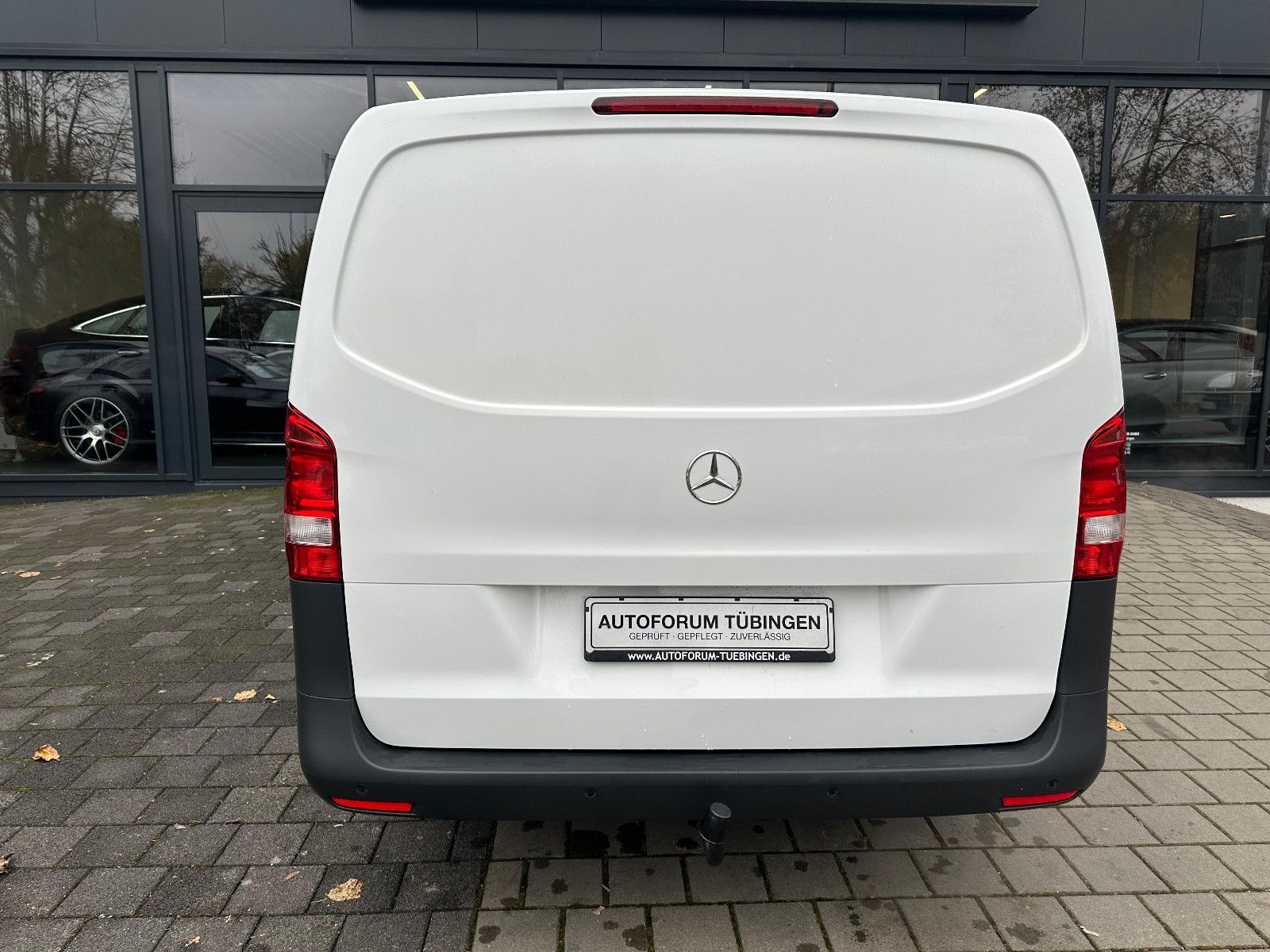 Fahrzeugabbildung Mercedes-Benz VITO 114 4Matic LANG*NAVI*AHK*SH*SORTIMO