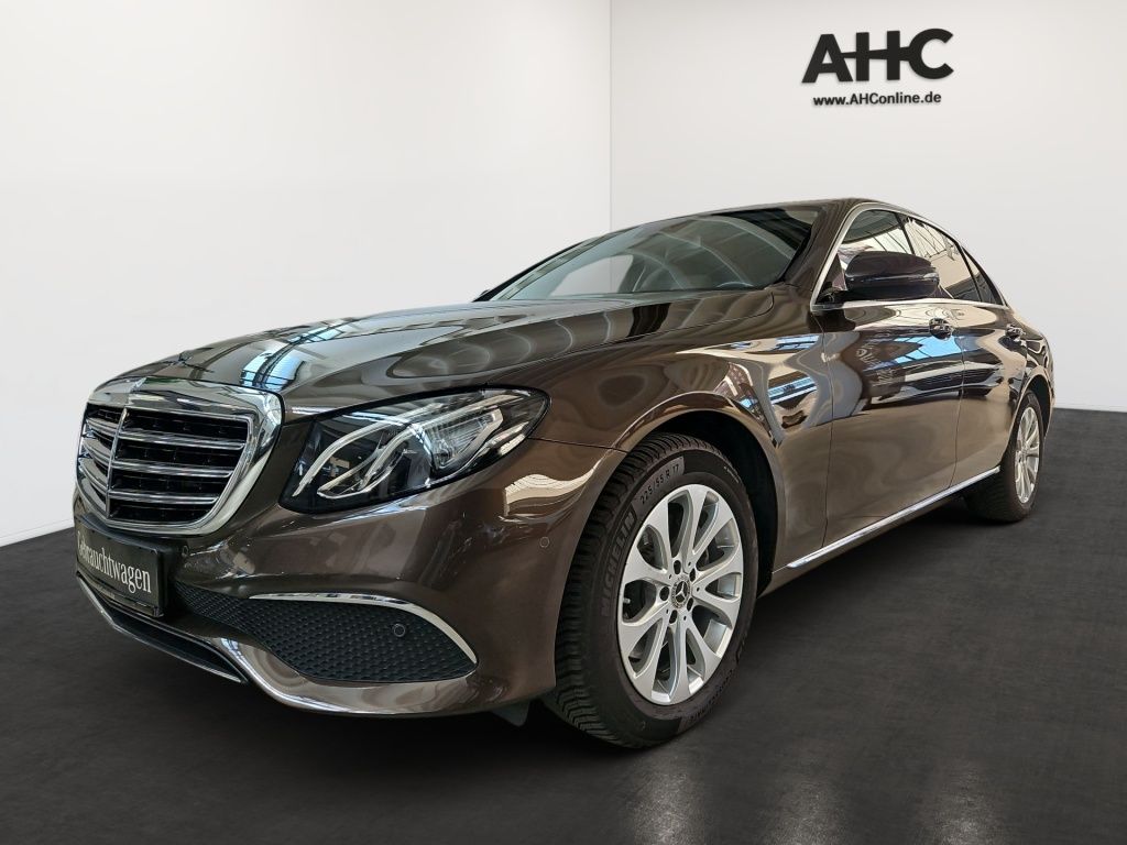 Fahrzeugabbildung Mercedes-Benz E 250 LUXURY AHK Comand Kamera LED