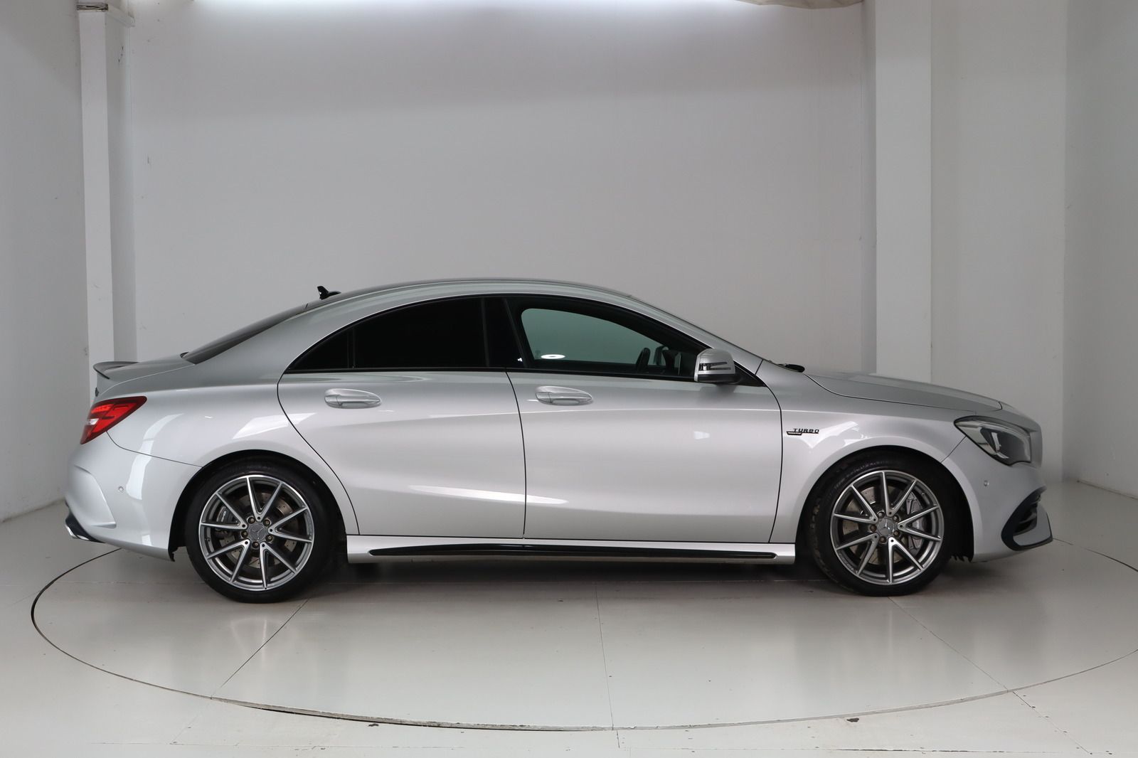 Fahrzeugabbildung Mercedes-Benz CLA 45 AMG 4Matic Coupe * Led * Navi * Alcantara