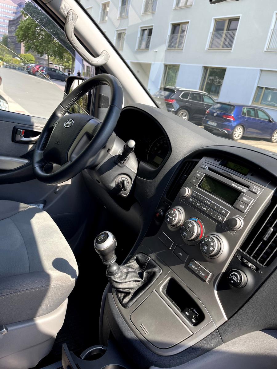 Hyundai H-1 Starex Travel Family 8 Sitzer Diesel 1. Hand