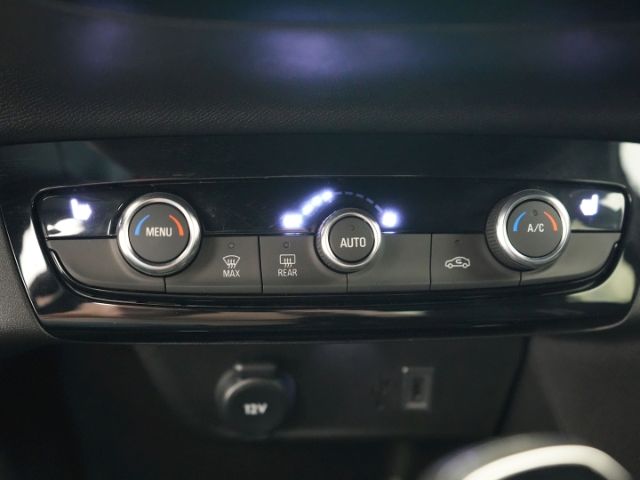 Corsa F FACELIFT GS+LED LICHT+NAVI+RÜCKFAHRKAMER