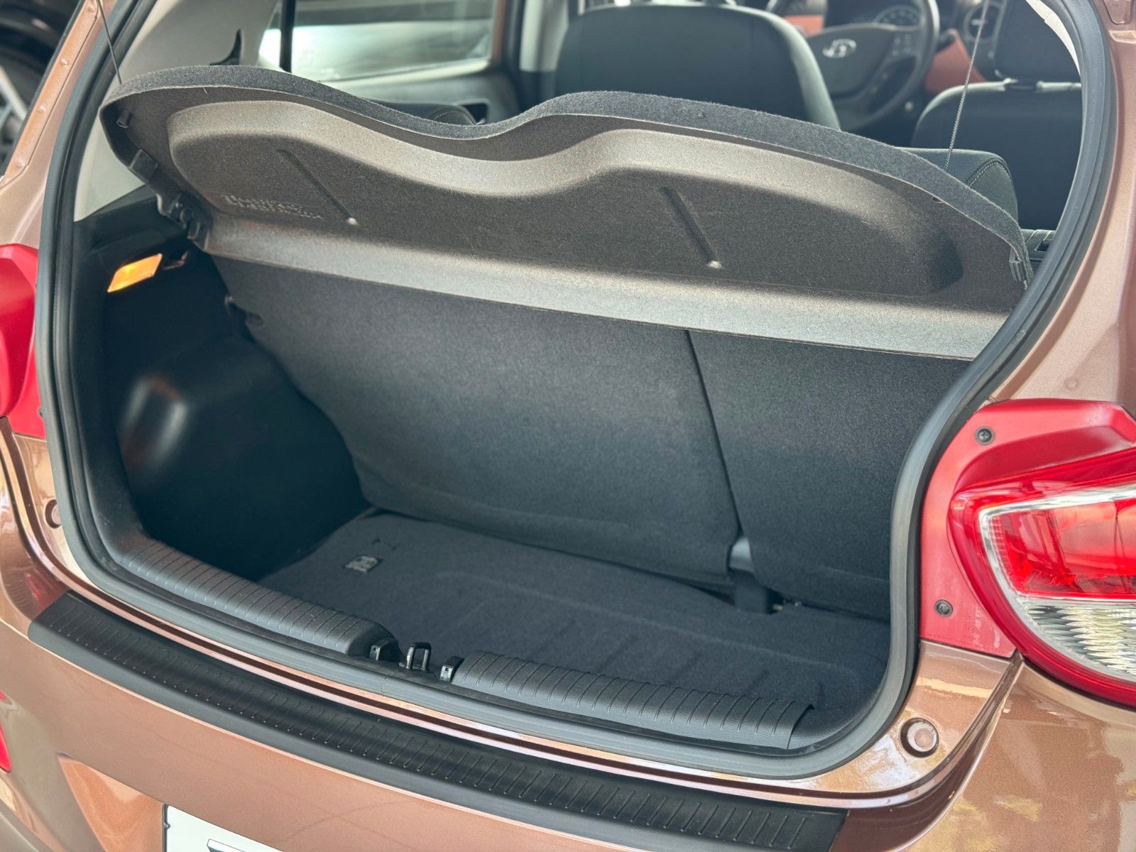 Fahrzeugabbildung Hyundai i10 1.0 Trend  Klima Sitzheizung Allwetterreifen