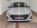 Hyundai i20 1.0 T-GDI Trend ParkPilot|Sitzhz|Kamera - silberne Hyundai i20