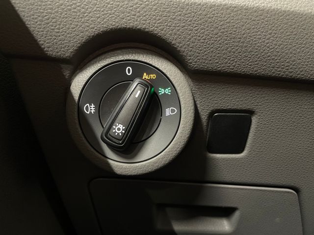 T6.1 Caravelle Comfortline 2.0 TDI DSG ACC NAVI