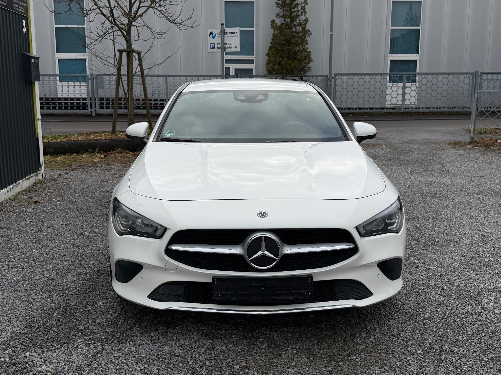 Mercedes-Benz CLA 200/AUT/NAVI/KAMERA/MBUX