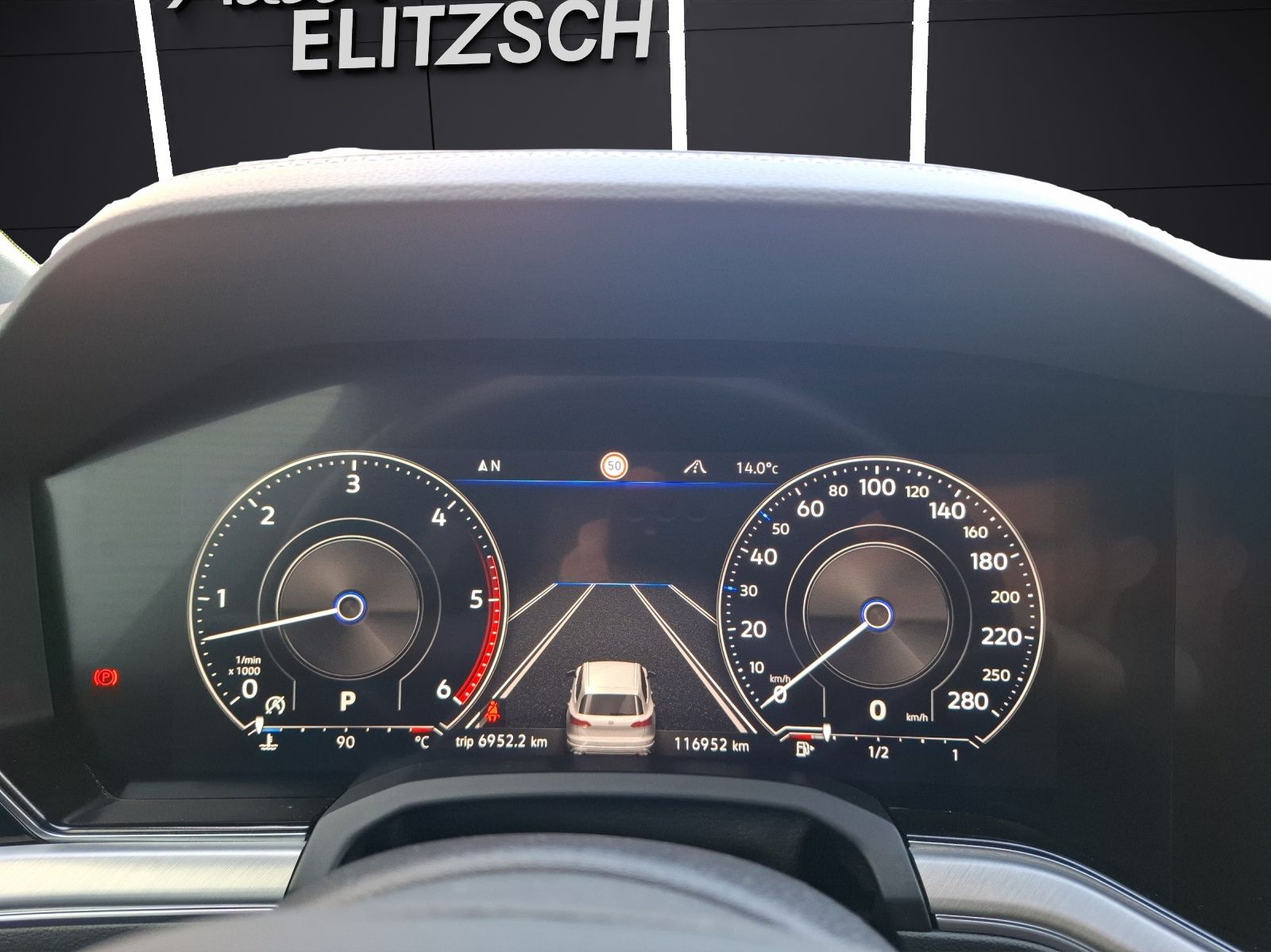 Fahrzeugabbildung Volkswagen Touareg TDI Elegance DSG 4M R-Line Matrix AHK Pa
