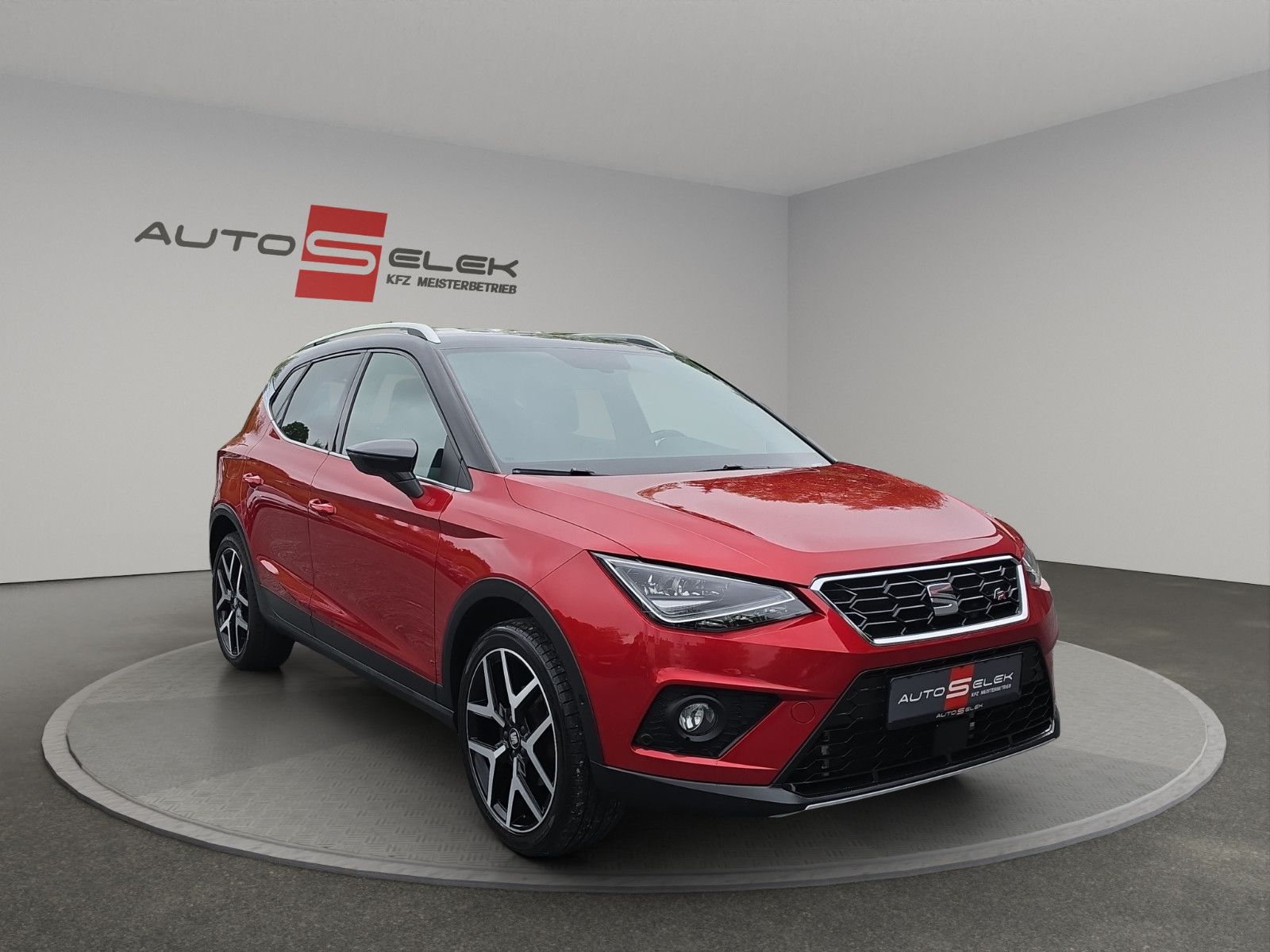 Fahrzeugabbildung SEAT Arona FR PDC SHZ AHK