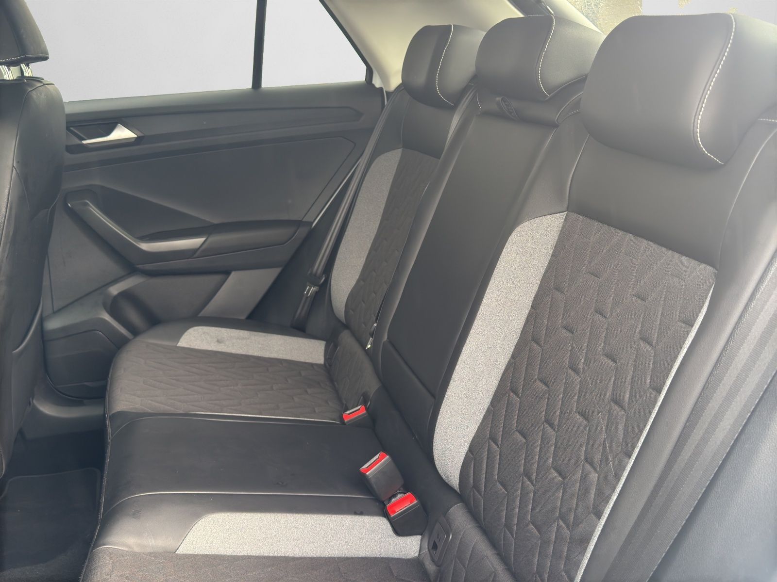 Volkswagen T-Roc - Bild 15