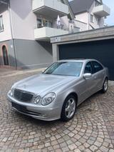 Mercedes-Benz E 240 4MATIC AVANTGARDE Avantgarde - Mercedes-Benz E 240 Gebrauchtwagen