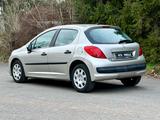 Peugeot 207 Filou+2.HAND+KLIMA+TÜV NEU+KUPPLUNG NEU+ - gebrauchte Peugeot 207 aus dem Jahr 2009