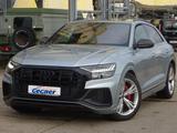 Audi SQ8 4.0 TFSI quattro competition plus B&O - silberne Audi SQ8
