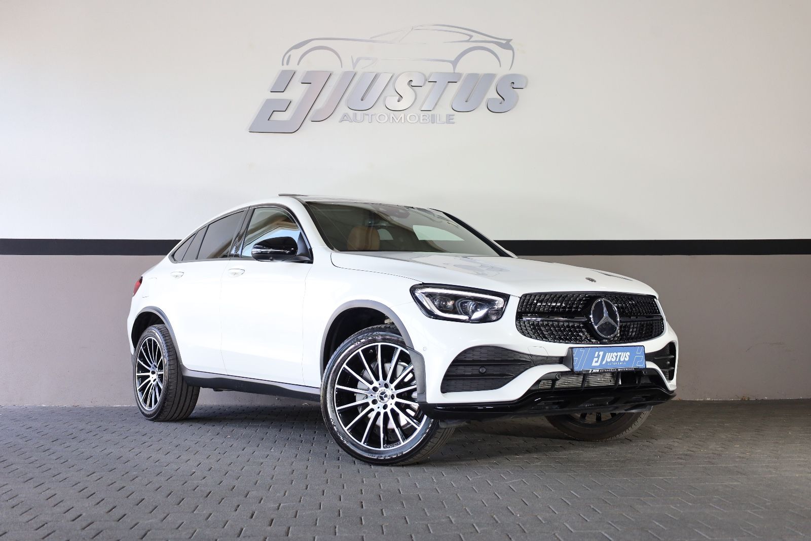 MERCEDES-BENZ GLC 300 4MATIC Coupé/360*/TOTW/BURMESTER/SBD/R20