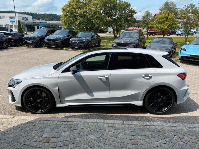 Audi RS3 Sportback/B&O/Matrix/Pano/19"/RS-Sportabgas.