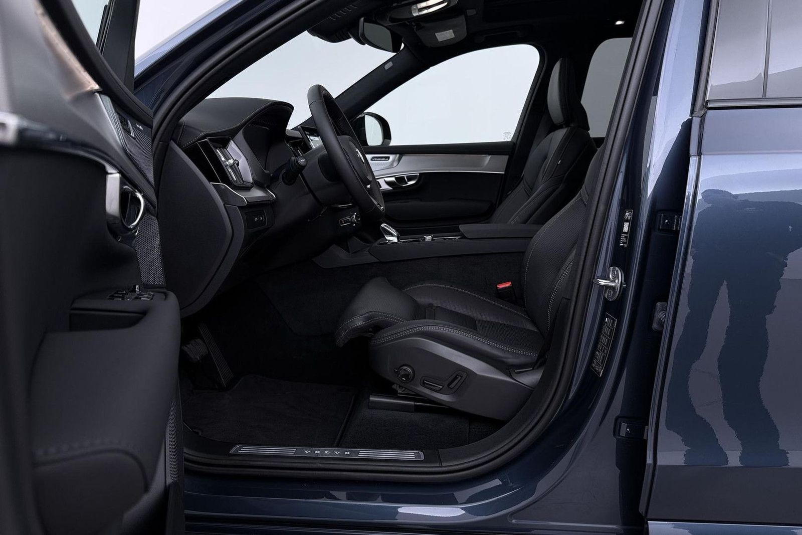 Volvo XC90 T8 Ultra Black Edition | Bowers&Wilkins | l imagem 3