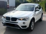 BMW X3 xDrive 20d *Automatik*Navigation*2.Hand* - BMW X3 mit Diesel-Antrieb: Weiß