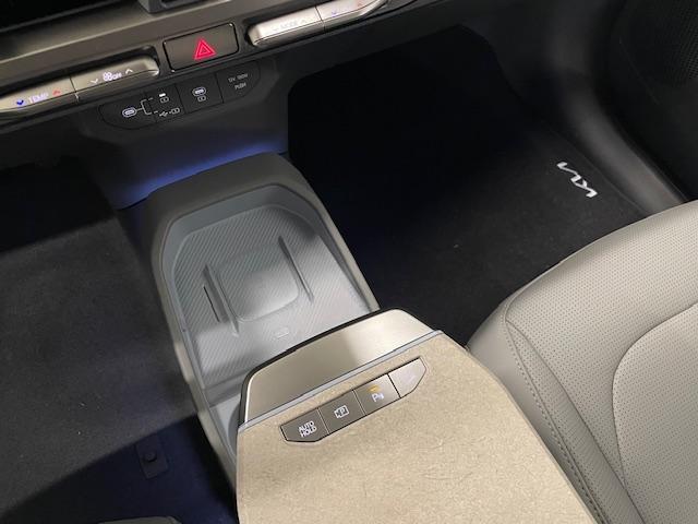Kia EV3 150 kW Earth TotWink LED Kamera SHZ