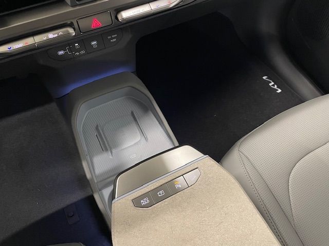 Fahrzeugabbildung Kia EV3 150 kW Earth TotWink LED Kamera SHZ