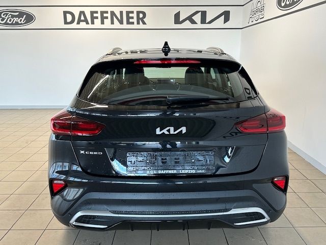 Fahrzeugabbildung Kia XCeed Vision VerkehrszeichenERK SpurhalteASS DAB
