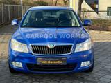 Skoda Octavia Combi DSG Ambiente TOUCH-NAVI+XENON+AHK - Skoda Octavia: Ambiente Combi