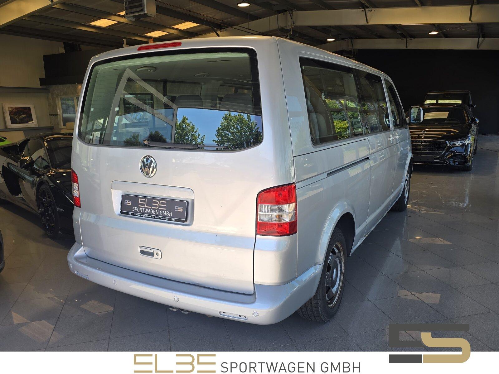Volkswagen T5 Caravelle 3.2 V6 | 235 ch | BVA | 8 places | Chauffage auxiliaire | Climatisation Climatronic | Porte coulissante électrique | GPS