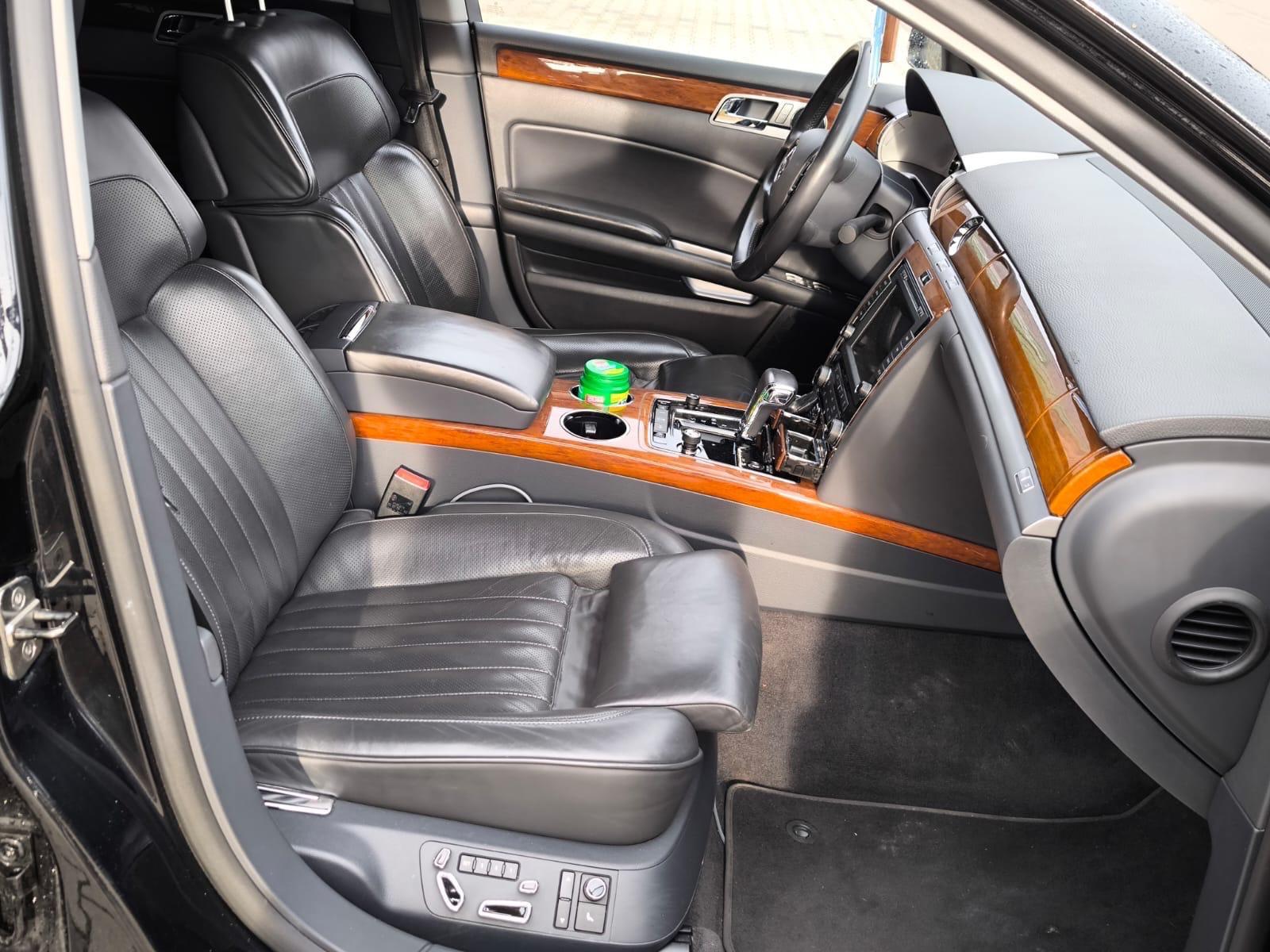 Volkswagen Phaeton 3.0 V6 TDI 4MOTION Kühlschrank Tausch mö