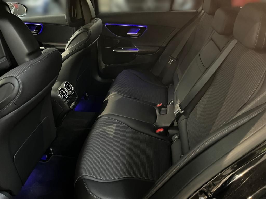 Fahrzeugabbildung Mercedes-Benz C 180 T Avantg. DigitalLight Navi DAB 360°