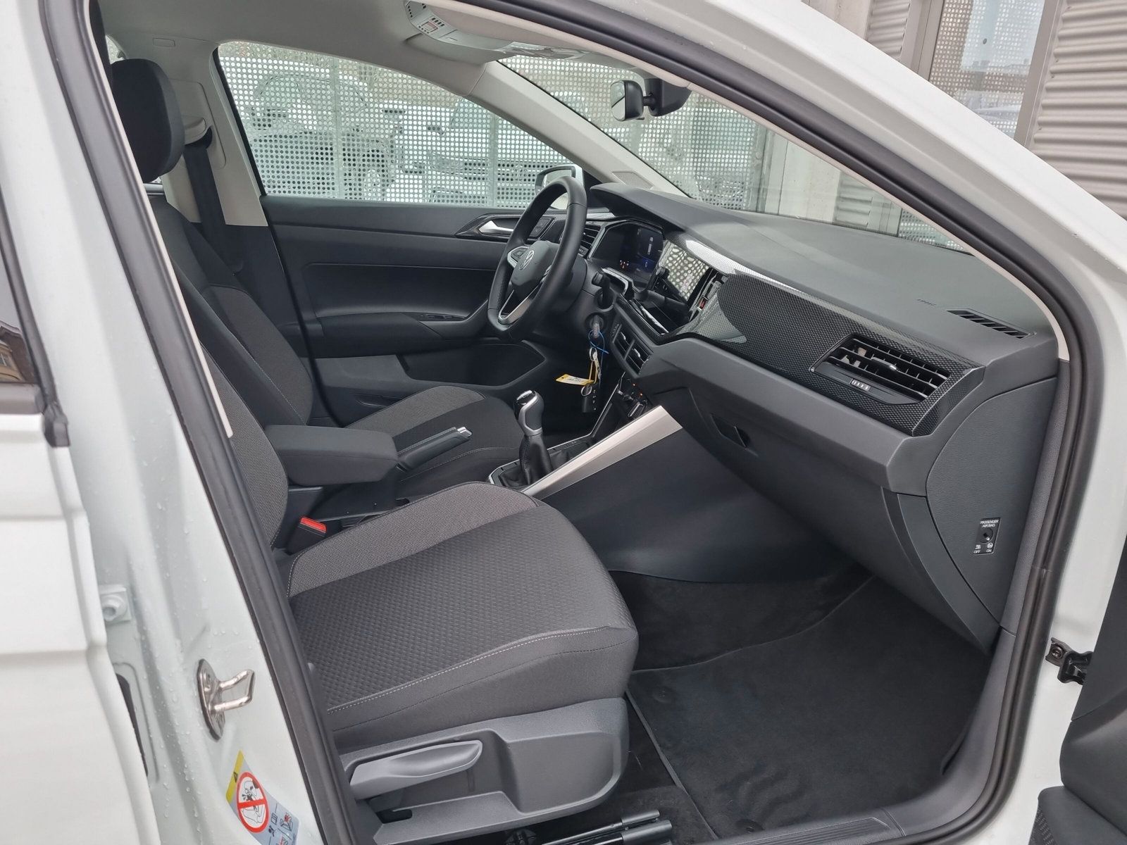 Fahrzeugabbildung Volkswagen Polo 1.0 Life LED DAB PDC