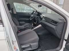 Fahrzeugabbildung Volkswagen Polo 1.0 Life LED DAB PDC