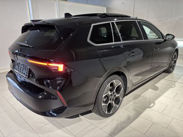 Fotografie 9 des Opel Astra Sports Tourer 1.2 Turbo Automatik Ultimate