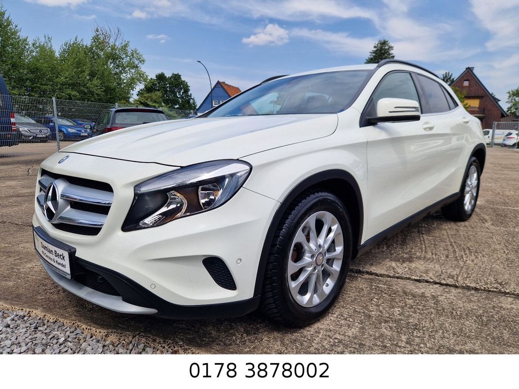 Image of Mercedes-Benz GLA 200