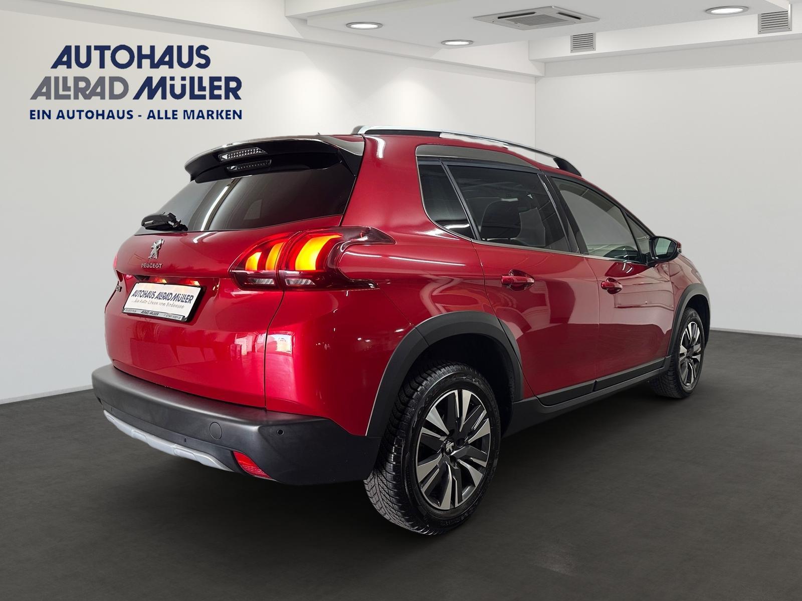 Peugeot 2008 Allure 1.2 PT 110 CAM+Navi+SHZ+Panorama