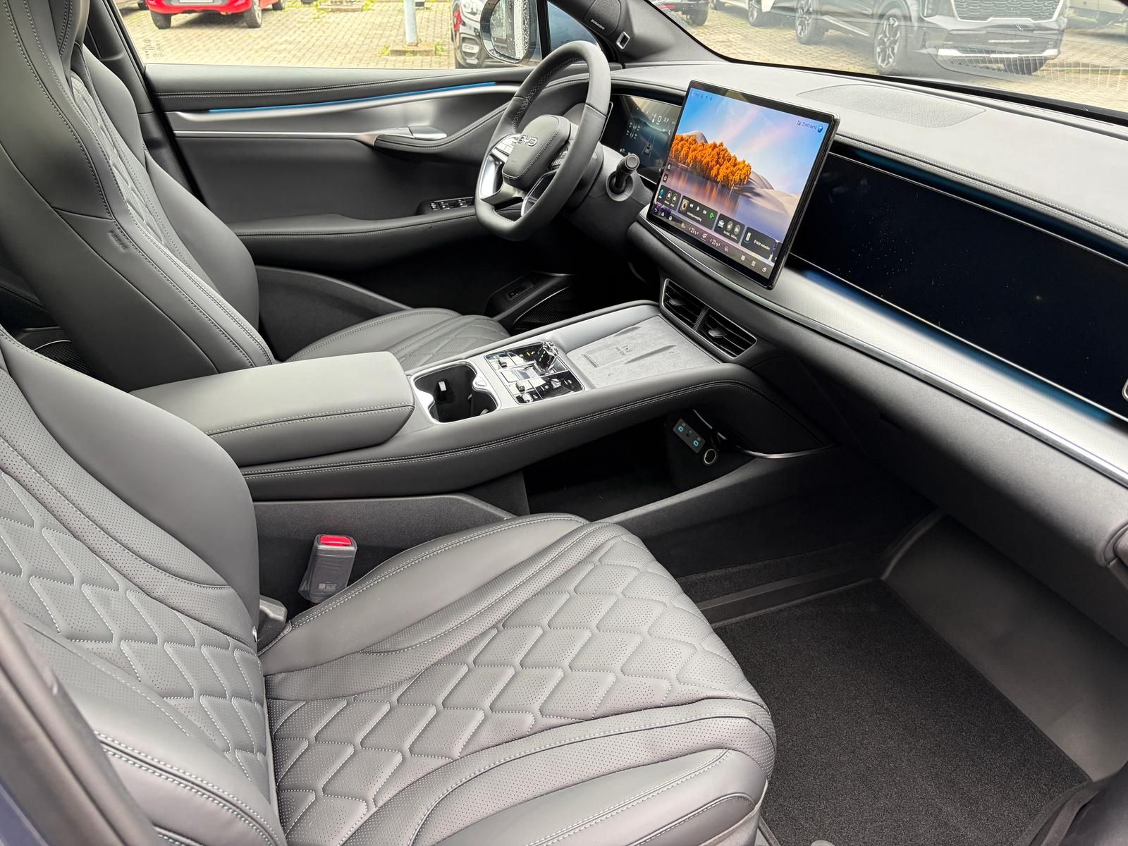 BYD SEALION 7