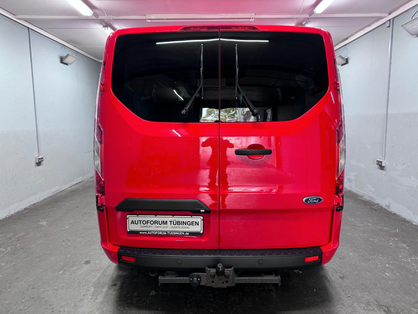 Fahrzeugabbildung Ford Transit Custom320 L2H1 AUTOM*KAMERA*KLIMA*9Sitze