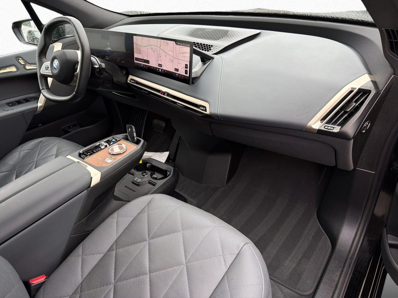 BMW iX - Bild 12