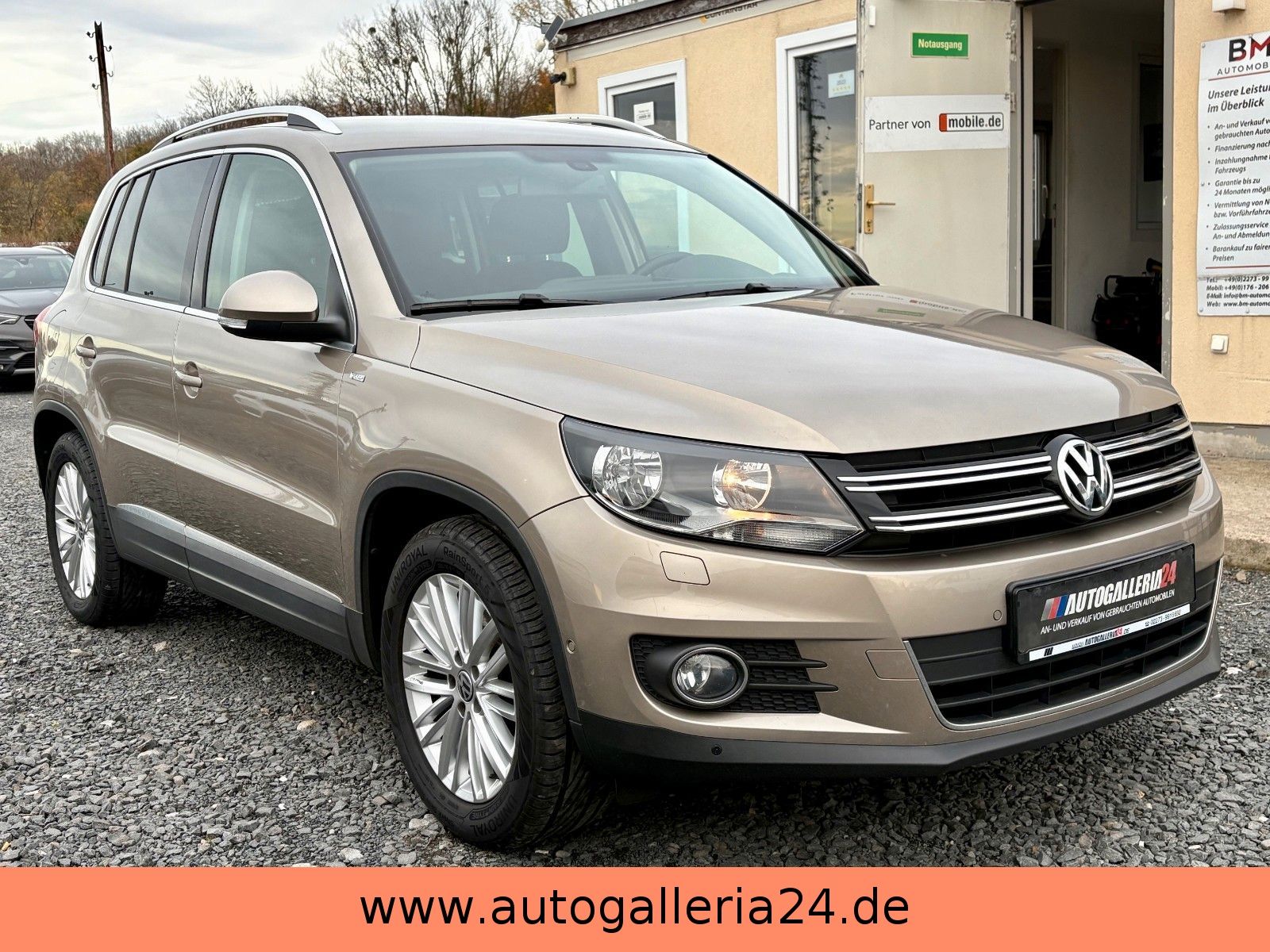 Fahrzeugabbildung Volkswagen Tiguan 1.4 TSI Cup Sport & Style Navi SPORTSITZE