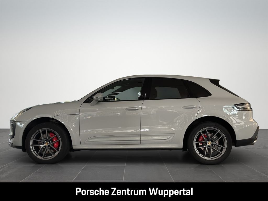 PORSCHE Macan 2023