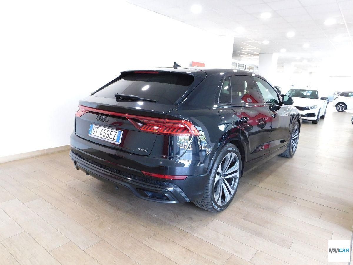 Audi AUDI - Q8 - 45 TDI quattro tiptronic Sport Mhev imagem 3