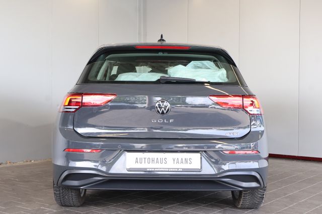 Volkswagen Golf VIII Life 1.0 eTSI AID+ACC+LED+CARPLAY
