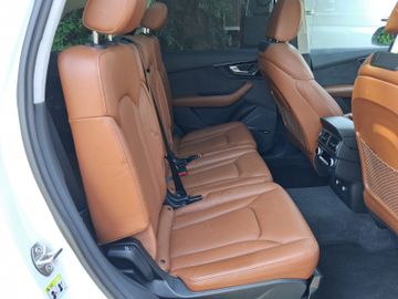 Audi Q7 - 12